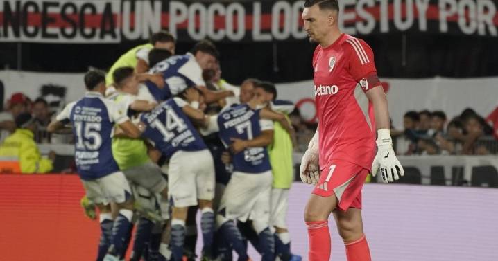 River volvió a jugar mal, perdió con Gimnasia y llega golpeado al Superclásico