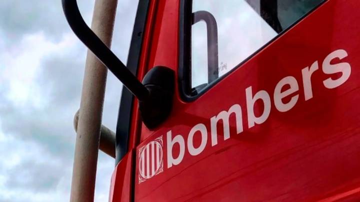 Ocho heridos tras un incendio en un domicilio de Badalona