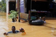 Terrible desastre en Asia: Inundaciones y derrumbes dejan cientos de muertos y desaparecidos