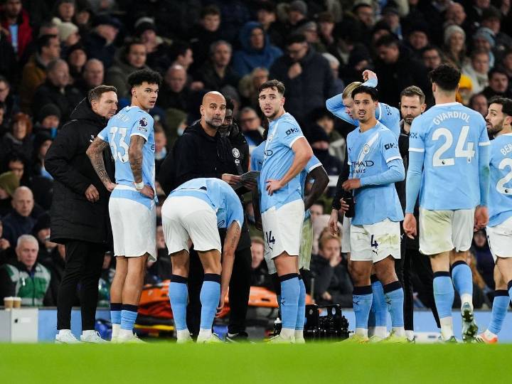 Daniel Farke says ‘fake injury’ gave Pep Guardiola chance for Man City team talk