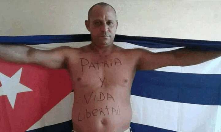 Periodista cubano y prisionero político Jorge Bello fue hospitalizado tras crisis hipertensiva