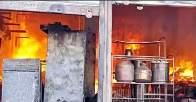 Pregnant woman, child among four of family killed in Sangli fire