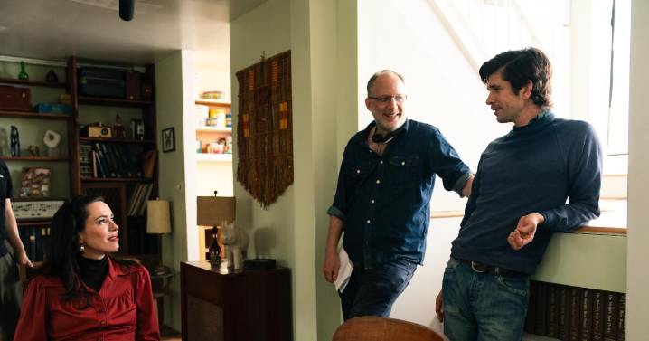 How do you shoot a whole movie in one apartment? Director Ira Sachs knows