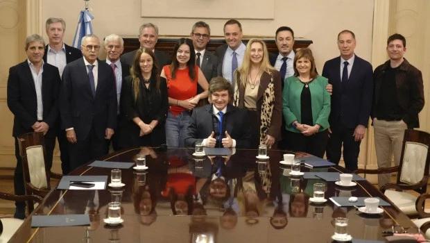 Milei reúne en Casa Rosada a su renovado Gabinete