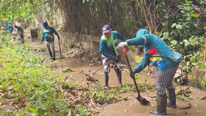 Ejecutan programa de Mitigación de Riesgo en el caño La Lucha de Paramaconi