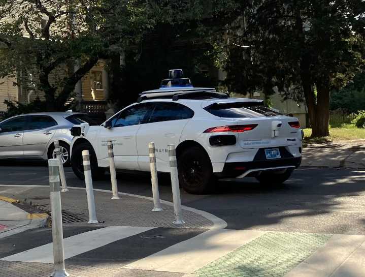 New legislation threatens to hit the brakes on bringing driverless cars to N.J.