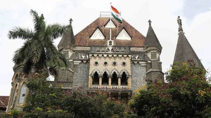 Mumbra train accident: 2 Central Railway engineers approach Bombay HC after Thane court rejects anticipatory bail pleas