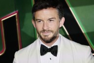 El actor británico Jonathan Bailey es el “hombre más sexy” del mundo de la revista People