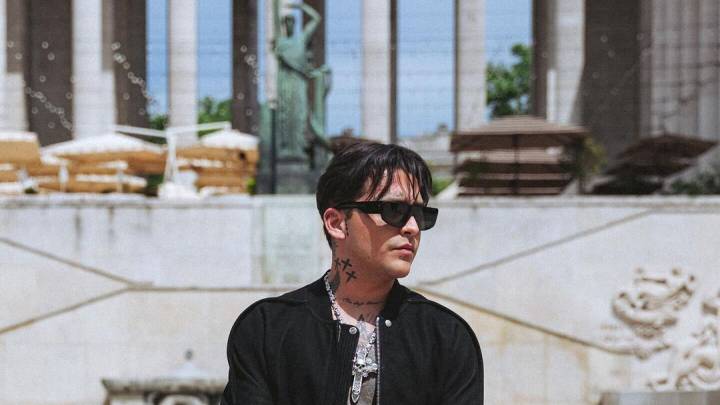 Fiscalía desmiente a Christian Nodal y a sus papás