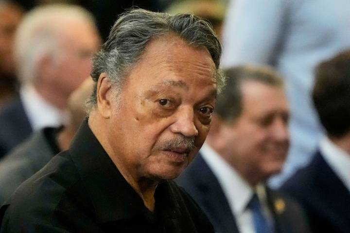 Left-wing activist Jesse Jackson now on a form of life support after hospitalization