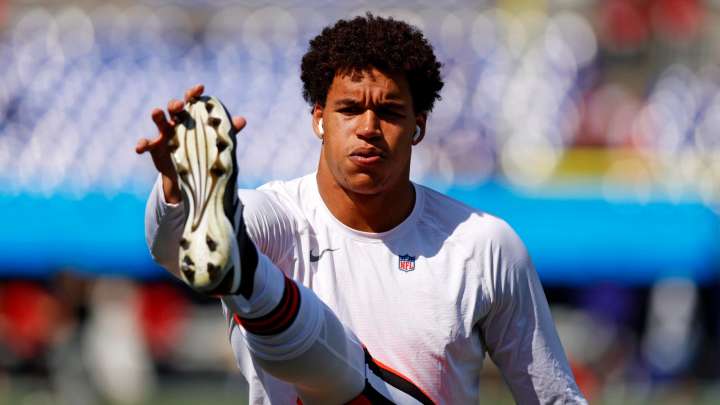 Will DE Joe Tryon-Shoyinka make impact for Bears following trade?