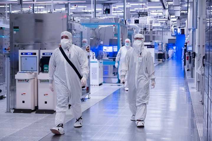Intel lays off 669 more Oregon workers as local headcount dwindles