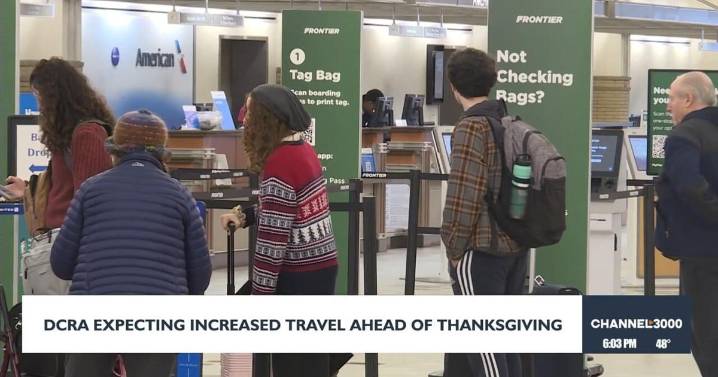 Thanksgiving travel surge brings record crowds to Dane Co. regional airport