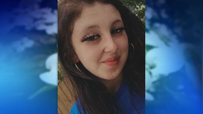 ‘Bright, beautiful’: Sister identifies 24-year-old mother of 2 found dead in business parking lot off Sunbeam Road