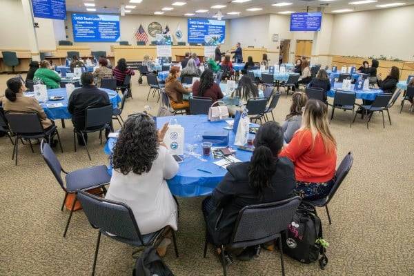 Anuncia EPCC diploma para personas con discapacidad