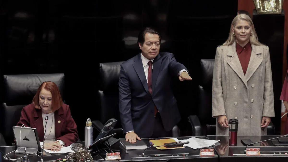 Mario Delgado promete erradicar el analfabetismo en 2026; oposición lo acusa de “robarle el futuro a los niños”