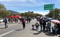CNTE radicaliza protestas en Oaxaca contra la Ley del Issste