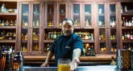 Muna Craft Bar, El bar de Miraflores que nos hace cruzar a otra epoca, segun Manuel Cigarrostegui