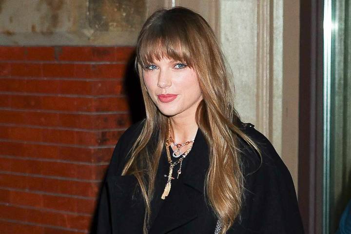 Taylor Swift’s Date-Night Outfit Is Perfect for Winter Events