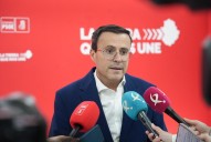 Gallardo se aferra a la candidatura pese al juicio por el caso del hermano de Sánchez