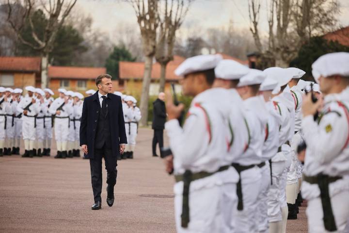 France unveils voluntary military service to address rising concerns over Russia threat