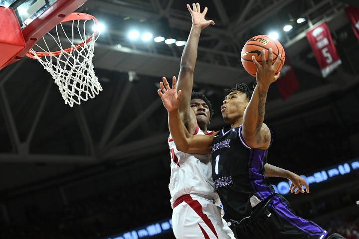 LIVE SCORE UPDATES & ANALYSIS: Arkansas basketball vs. UCA