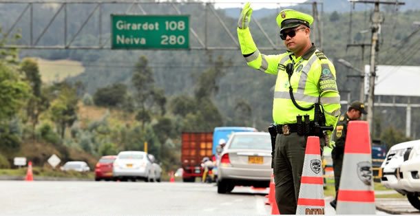 Avisan cierre de carreteras en seis municipios de Cundinamarca durante puente festivo