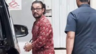 Aamir Khan Rocks The ‘Comfort Over Glamour’ Look In His Red Kurta Run