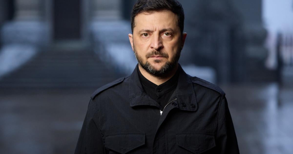 Zelenskyy says Ukraine faces a stark choice and risks losing American support over US peace plan