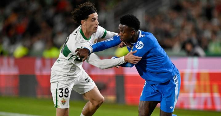 Real Madrid sufre en la cancha del Elche pero logran rescatar el empate para seguir de líder en LaLiga