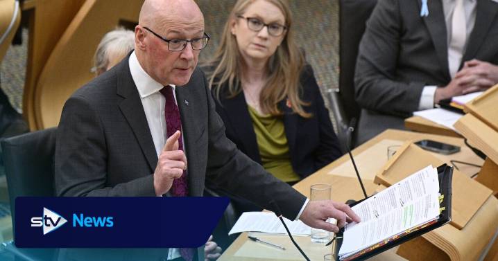 Gibb position on BBC board ‘untenable’, says Swinney