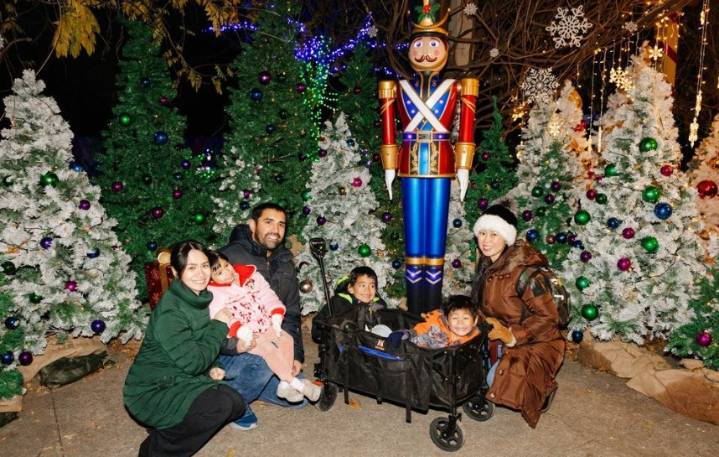 Lighting up the holidays at Detroit Zoo