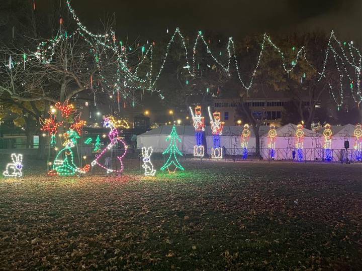 Milwaukee celebrates holiday lights kickoff with the flip of a switch tonight at Pere Marquette Park