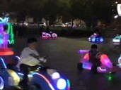 Plaza San Martín se llena de carritos eléctricos, pero sin medidas de seguridad