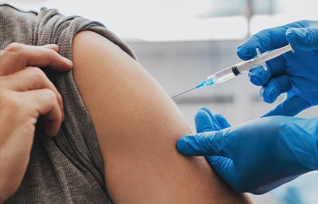 Jornada sabatina de vacunación en plazas públicas y comerciales de Coahuila