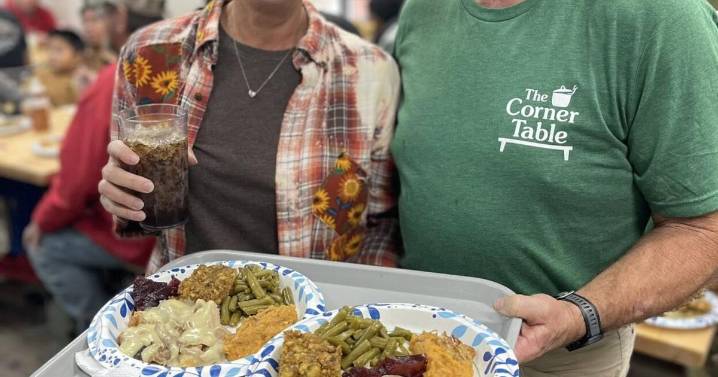 Corner Table Thanksgivig