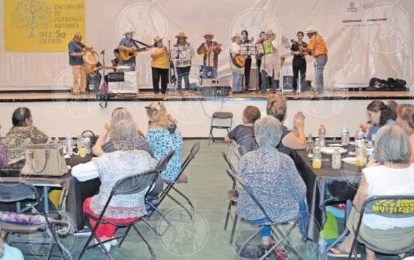 Piden entorno amigable para adultos mayores