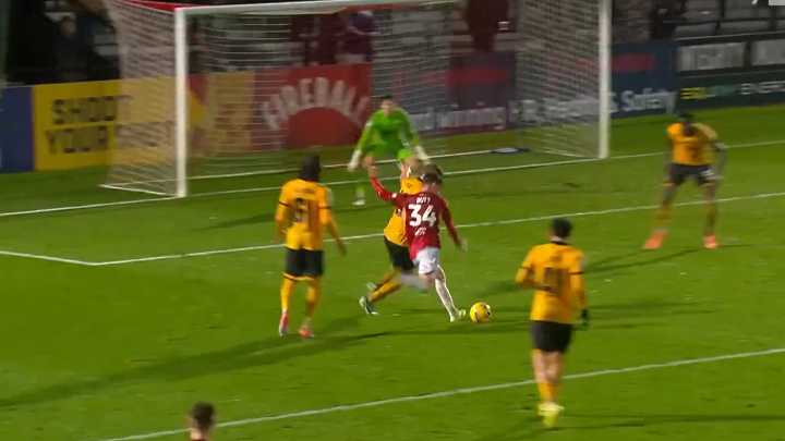 Ex-Man United star Nicky Butt's son nets twice on first Salford start