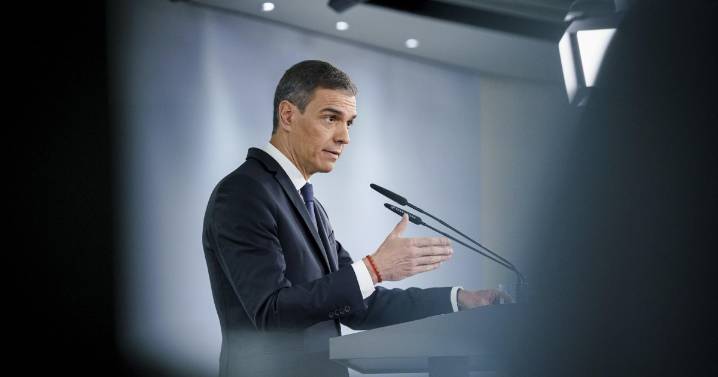 Adelanto electoral o bunkerización: todos los pros y contras que maneja Sánchez