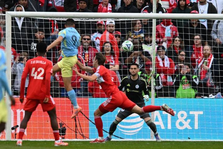 Union start fast, extinguish Fire to clinch best