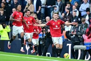 Arsenal winning run ends in Sunderland draw, De Ligt rescues Man Utd