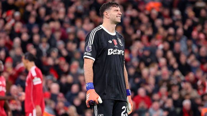 El picante posteo del Dibu Martínez tras su error en la caída de Aston Villa:…