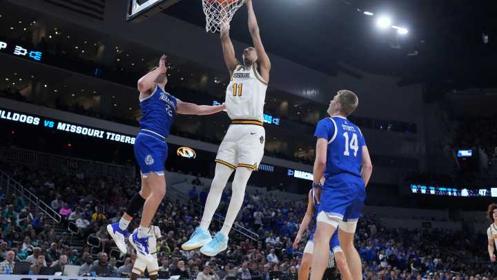 Two Missouri basketball players to miss season opener at Howard