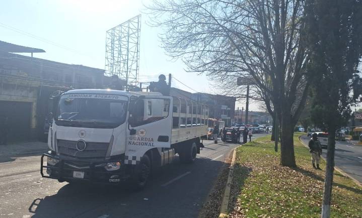 Deja choque de camión de Guardia Nacional 5 heridos en Uruapan