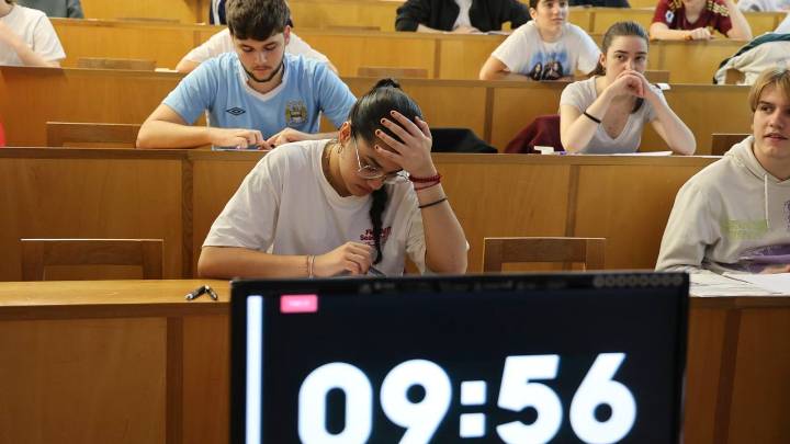 Hoxe falamos da Historia da Filosofía, Historia de España, Química e Arte