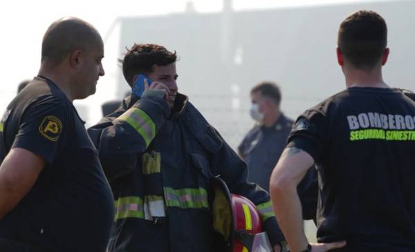 Explosión en Ezeiza: “Aún quedan focos activos” y una empresa tiene fuego en su interior