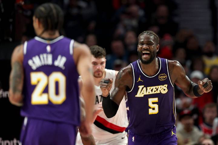 Missing top 3 players, Lakers continue to find ways to win anyway