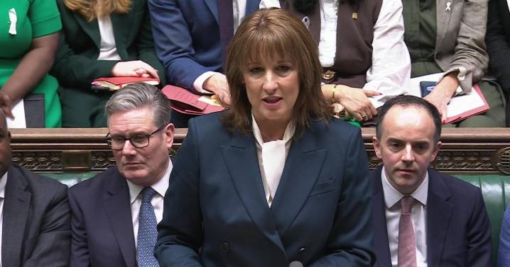 Budget to cut £150 from every energy bill from April 2026