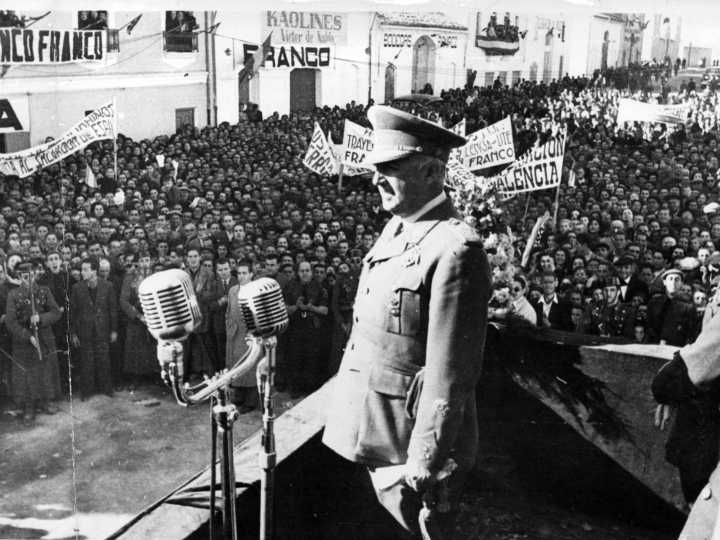 Huellas argentinas detrás de la sombra del dictador español Francisco Franco