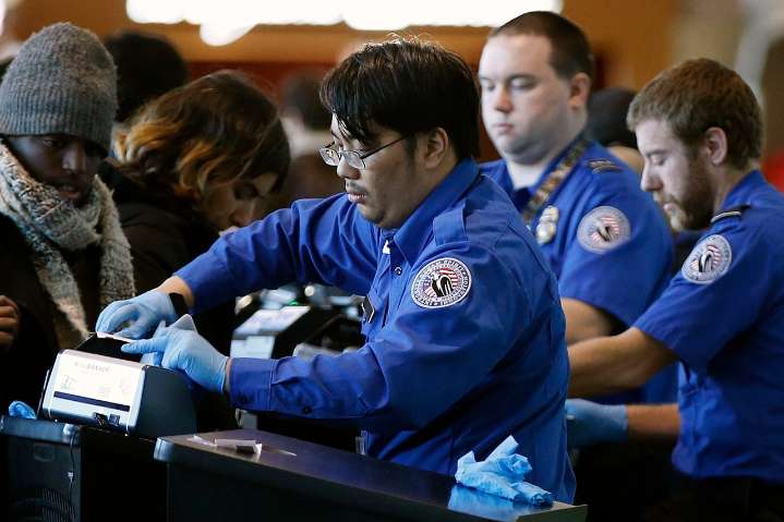 Logan Airport TSA officers to receive $10,000 bonuses after shutdown work